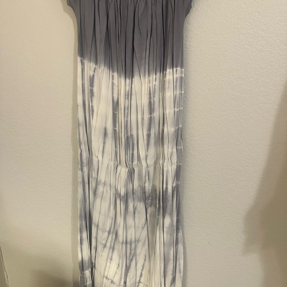 Kld Signature Gray Off Shoulder Tie Dye Maxi - Picture 3 of 4